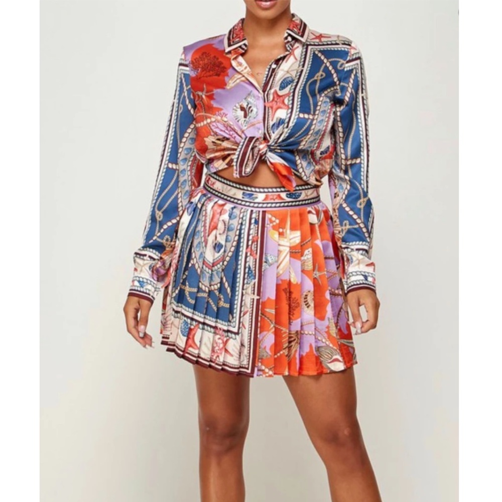 Beautiful nautical pleated skirt set